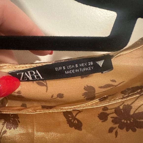 Zara Gold Long Sleeve Crop Blouse - Picture 3 of 3